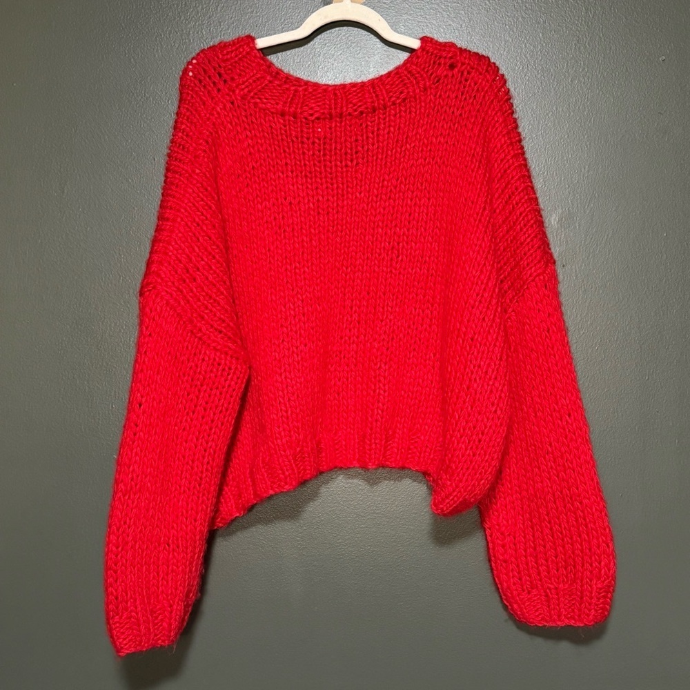 NWOT Lili Sidonio by Molly Bracken Red Cropped Sweater with Heart Detail - Picture 2 of 4